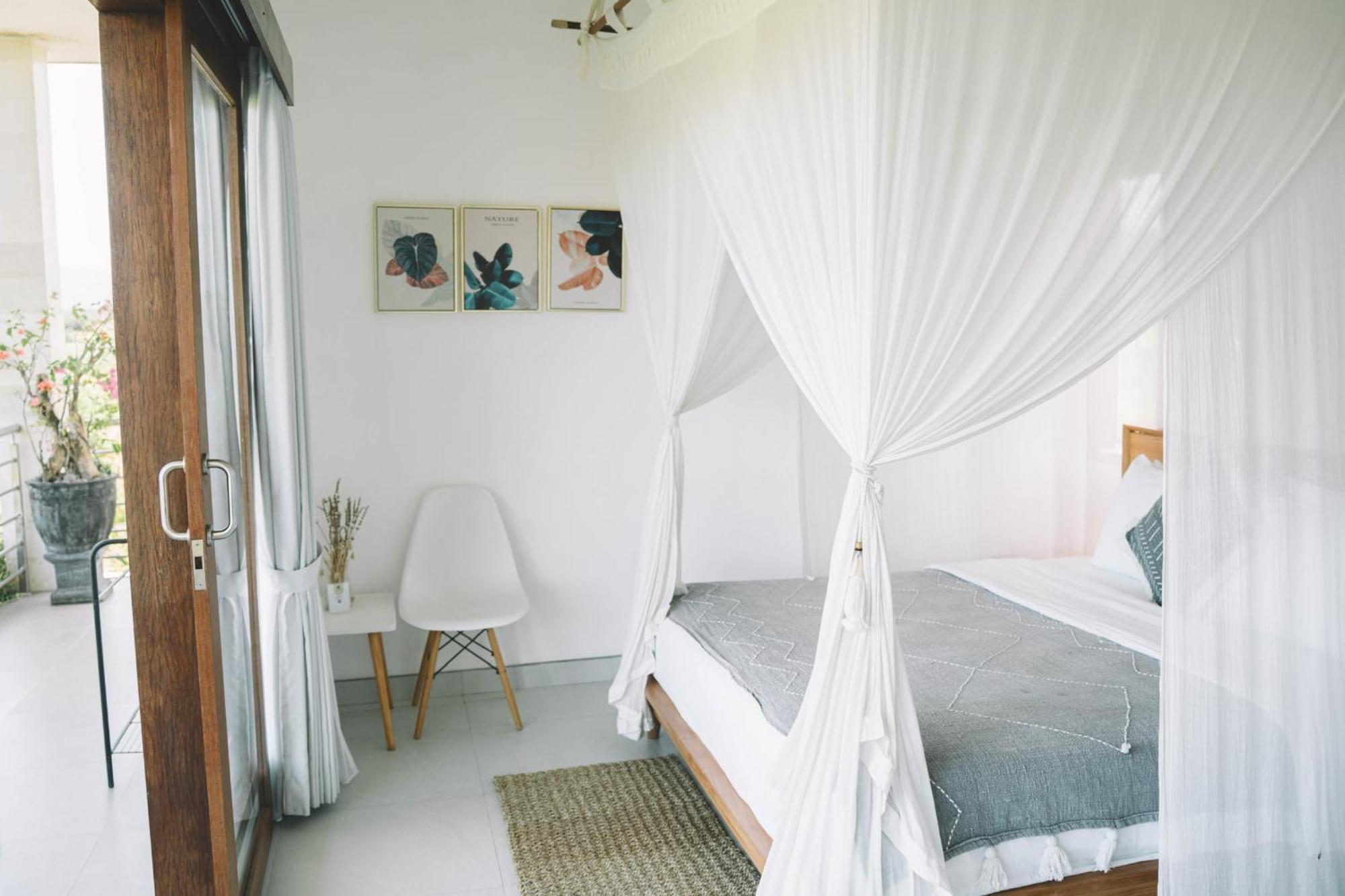 Three Palms Surf & Stay Medewi Airsatang Quarto foto